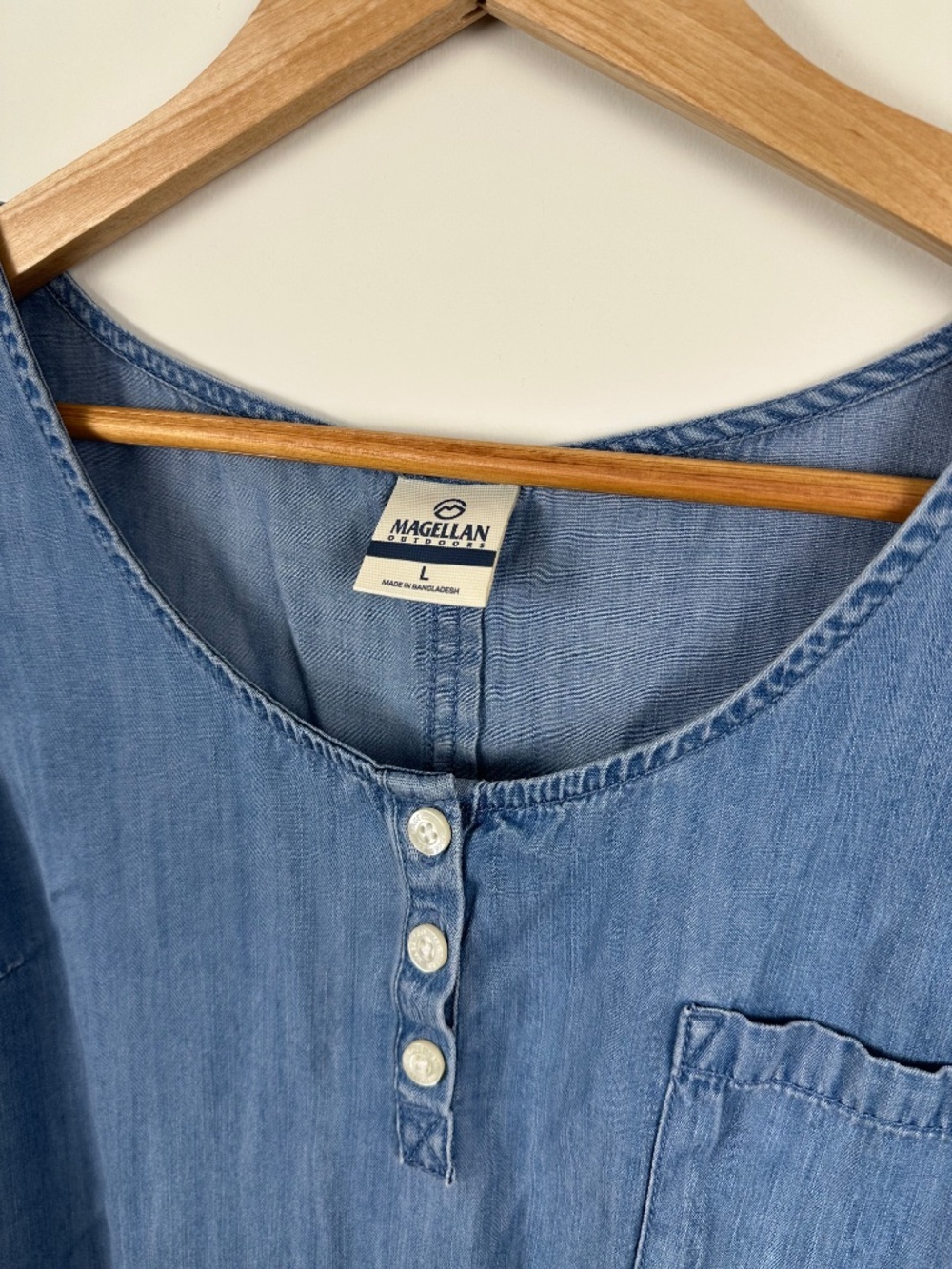 Magellan Outdoors Denim Chambray Henley Tank Tunic, Size L - Picture 2 of 7
